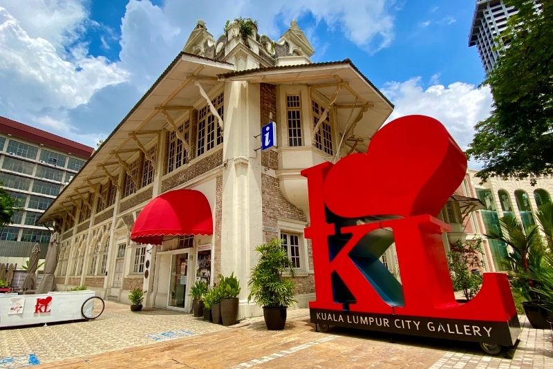 44 – Discover cultural exhibitions and art for sale at Kuala Lumpur City Gallery