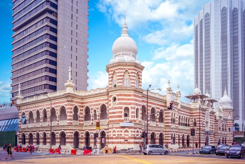 40 – Check a different type of museum at the National Textiles Museum