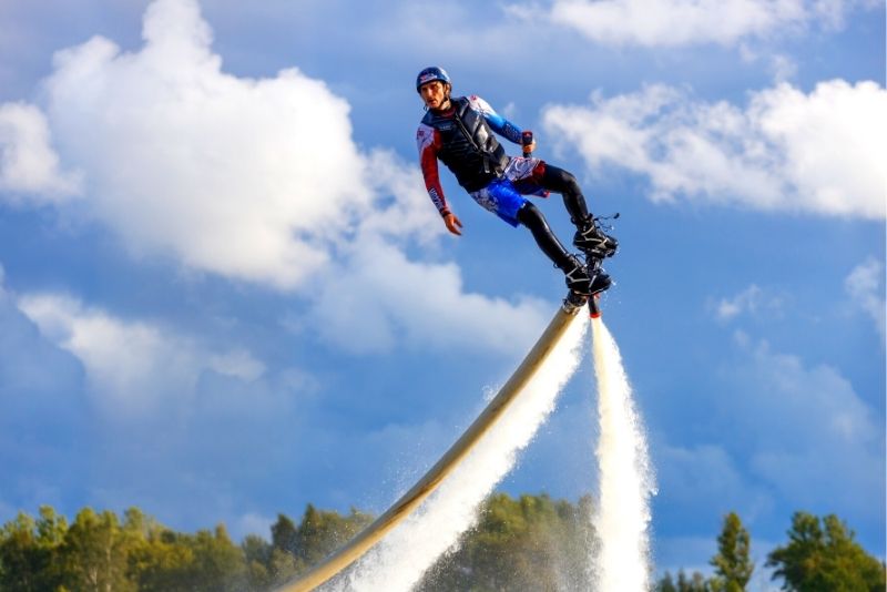 61 – Fly above water with Flyboard